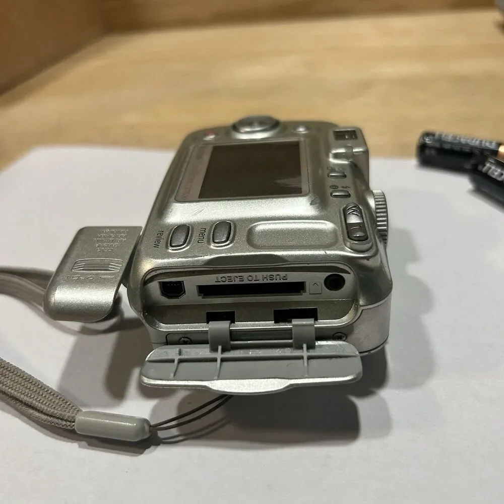 Kodak Digital Camera EasyShare CX7530 5.0MP Silver PARTS ONLY